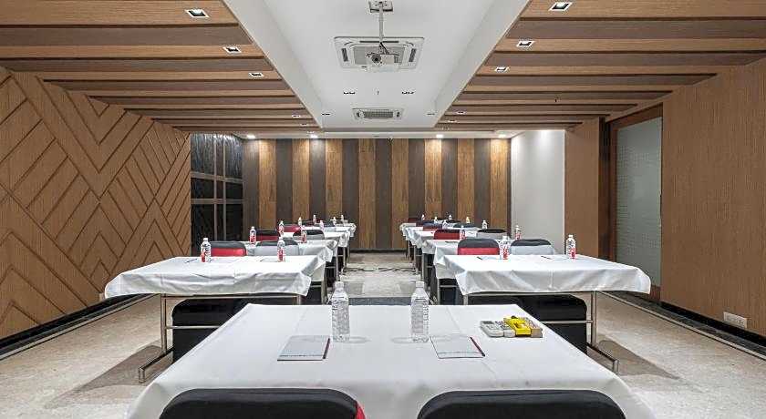 The Suncourt Hotel Yatri