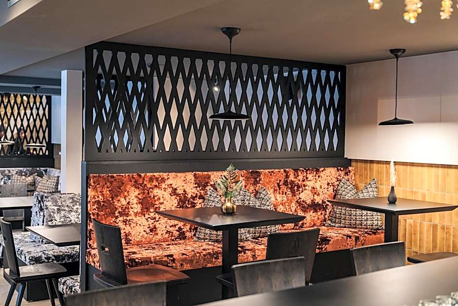 ARPURIA l 4 Star Superior l Adults Only