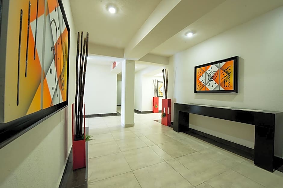 Hotel Portonovo Plaza Malecon