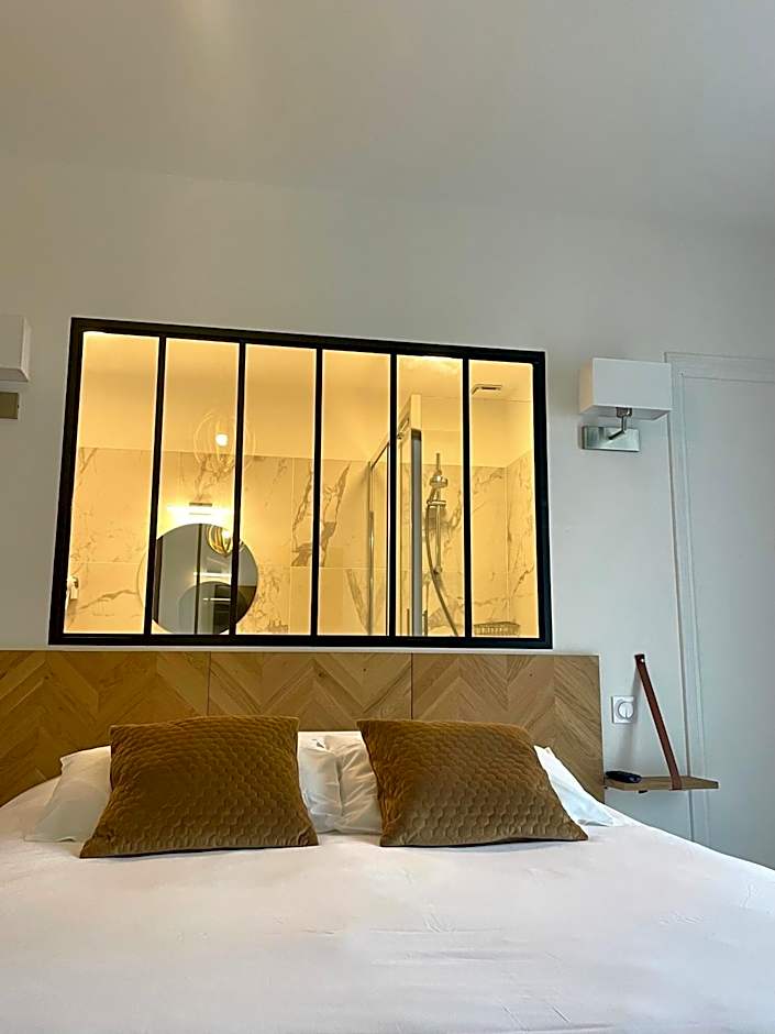 LA TOUR AUX CRABES près de la plage