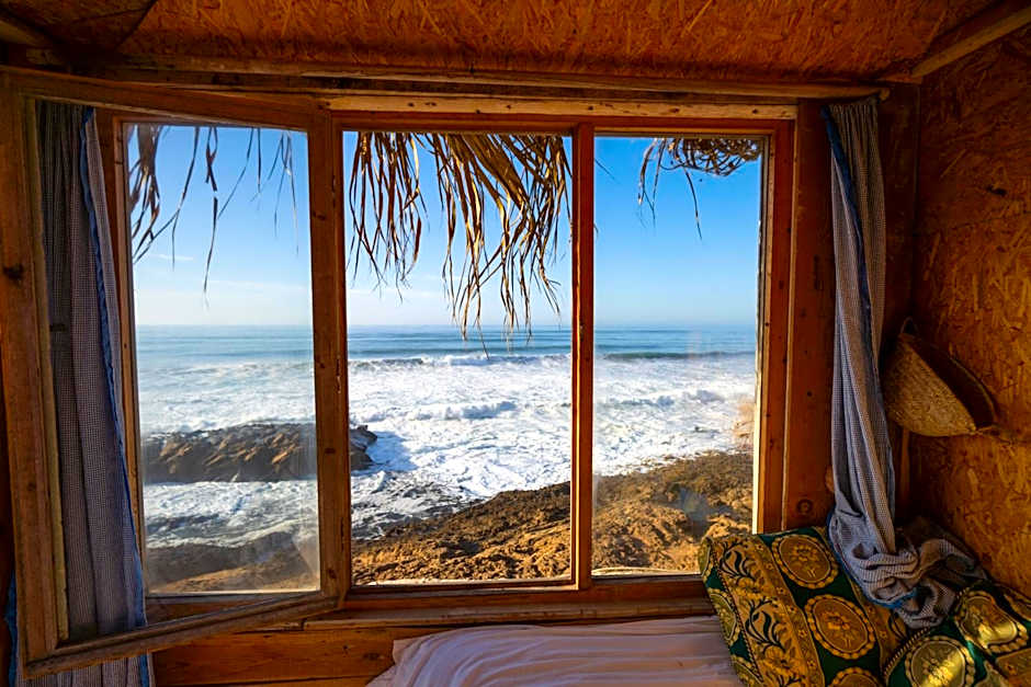 AJARIF ⴰⵊⴰⵔⵉⴼ - Fisherman cabin