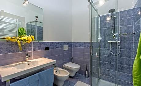 Single Room with Private Bathroom