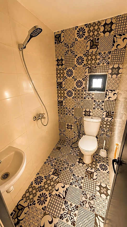 Thayri Hostel - Sea View