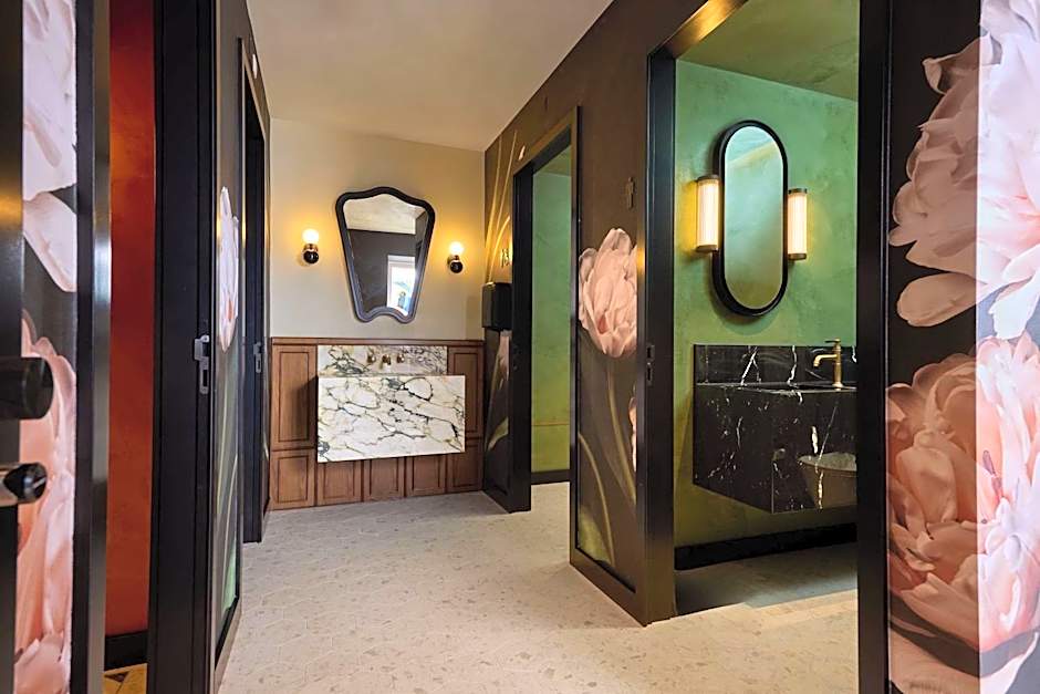 Duo Hotel Lisbon, Curio Collection by Hilton