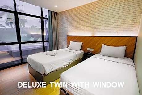 Deluxe Twin Room