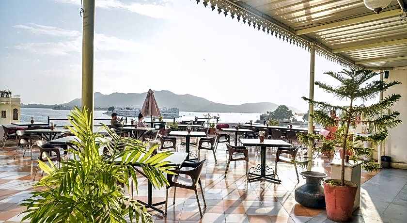 Hotel Devraj Niwas on Lake Pichola Udaipur