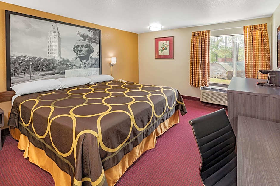 Photo 1 of 2 of Deluxe 1 King Bed, Mobility Accessible, Smoking