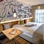 Adoro Aparthotel