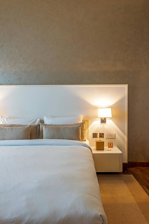 Remal Hotel & Villas Al Dhannah City