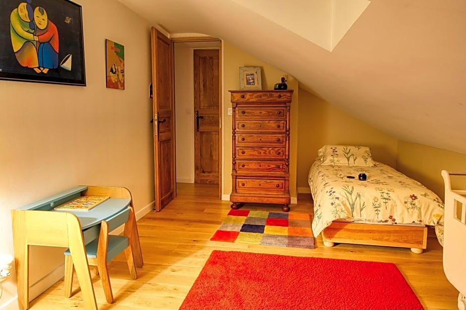 KERBELEG, ferme-manoir du XVè siècle, chambres grand confort