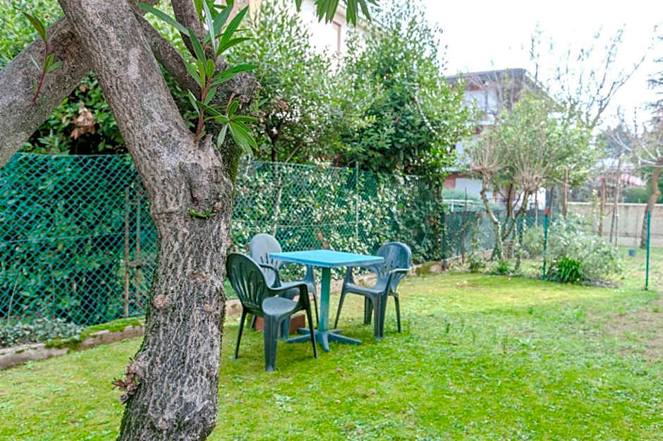 Home23 Exclusive Holigarda