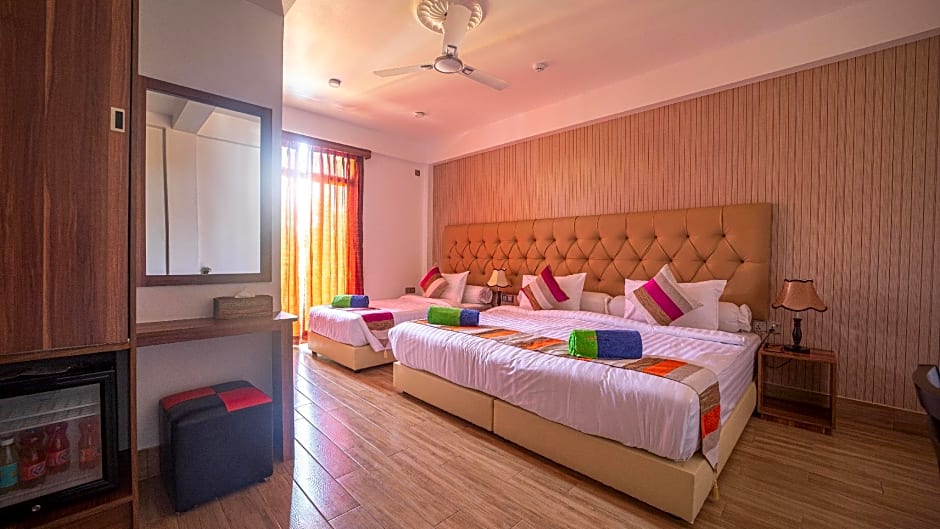 Rosy Villa Hotel