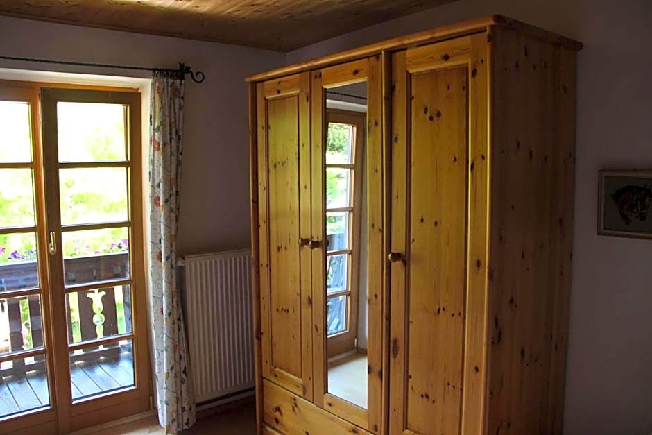 Köstlhof, Familie Hassler