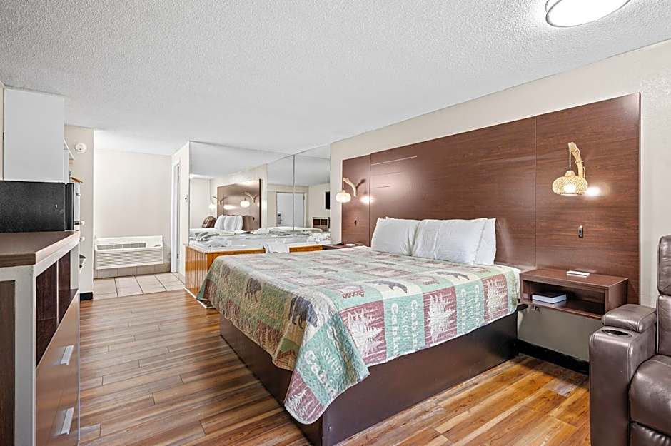Country Town N' Suites
