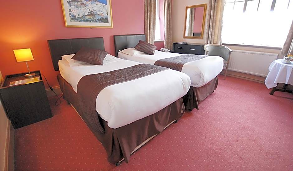 Tree Hotel at Iffley