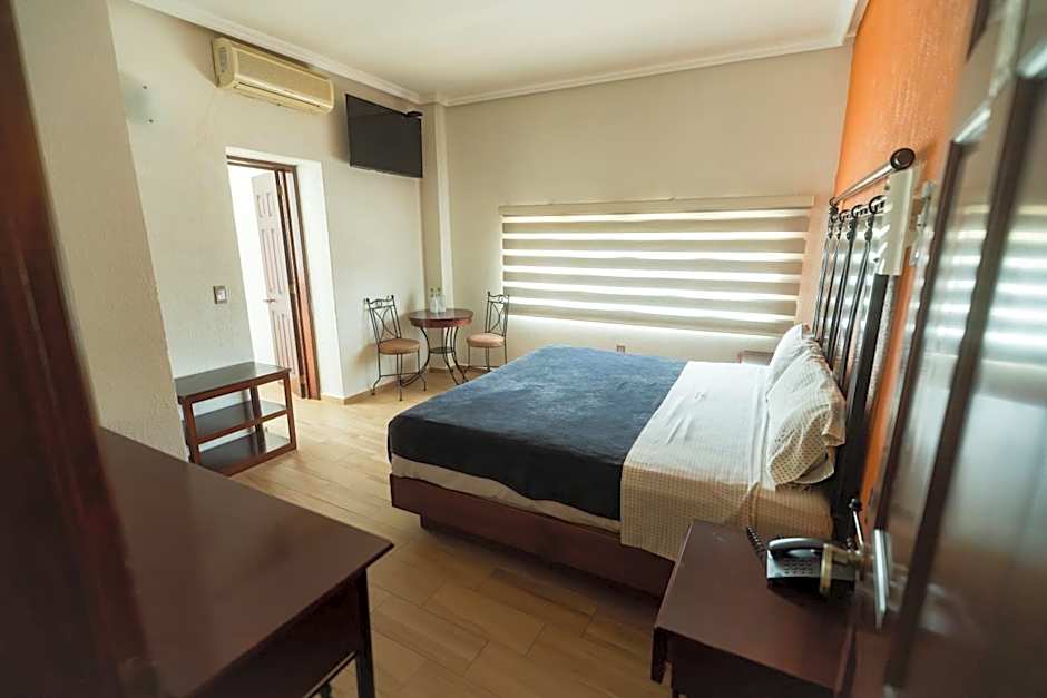 Hotel Alcazar