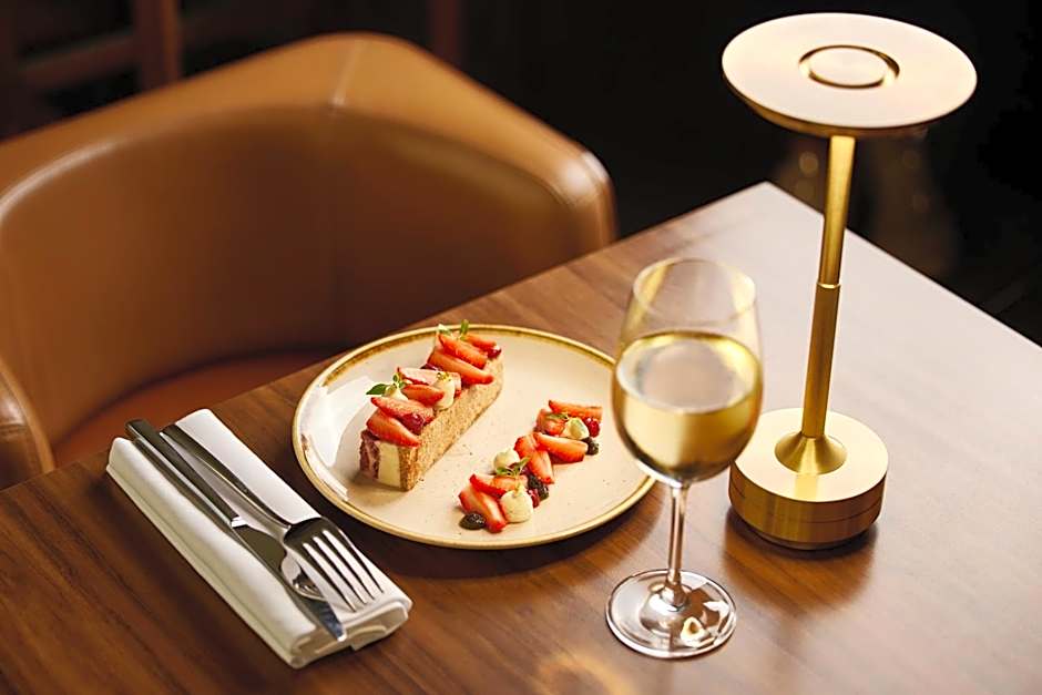 Sofitel Paris-Arc De Triomphe