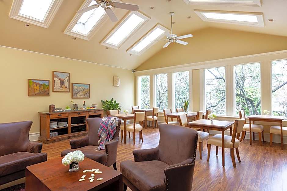 Healdsburg Inn on the Plaza, A Four Sisters Inn