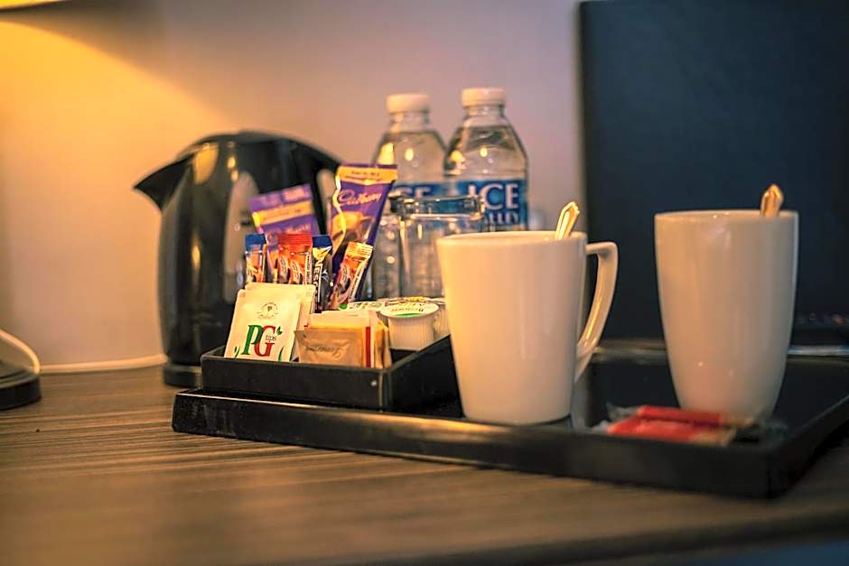 Three Horseshoes Inn