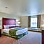 Cobblestone Hotel & Suites Pulaski/Green Bay