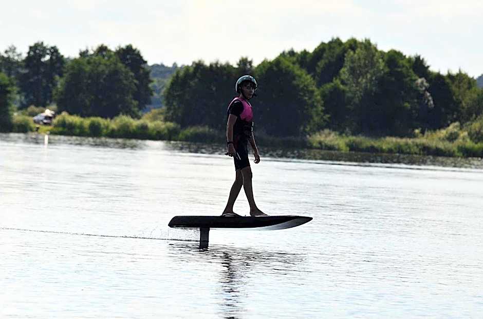 Beztroska Zatoka - ośrodek wypoczynkowy Jacuzzi & Sauna