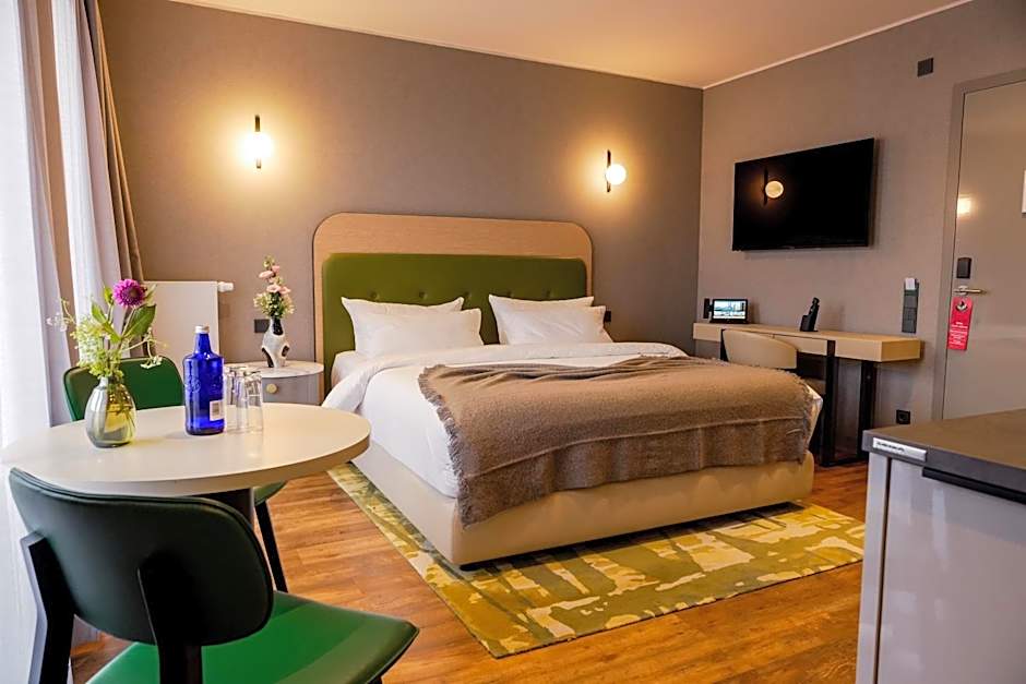 Fourty Three Luxury Serviced Apartments