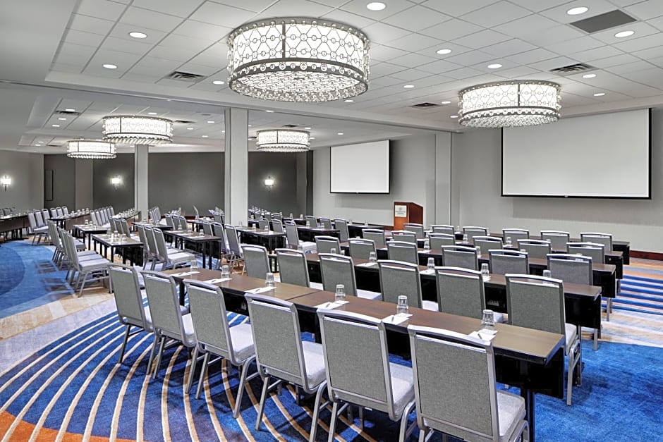 Sheraton Indianapolis Hotel at Keystone Crossing