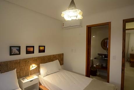 Apartment with Pool View