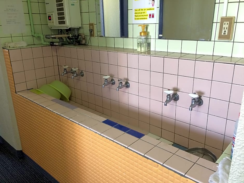 Shochikubai Hostel No.3 - Men Only