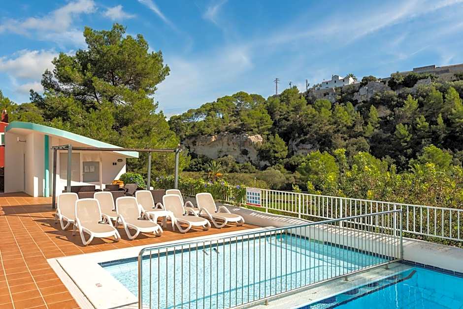 Apartamentos alta galdana playa