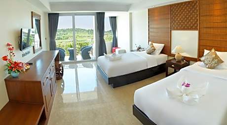 Standard Twin Room (Free Round Trip Airport Transfer)