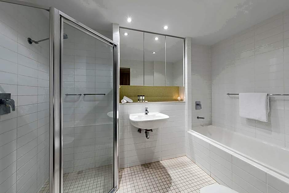 Oaks Glenelg Liberty Suites