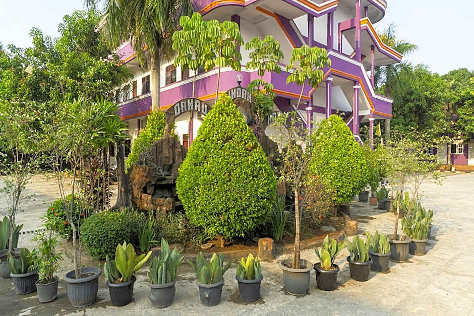 Hotel O Danau Indah