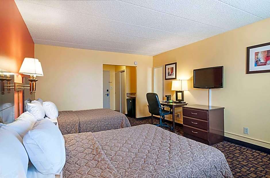 Rodeway Inn Meadowlands