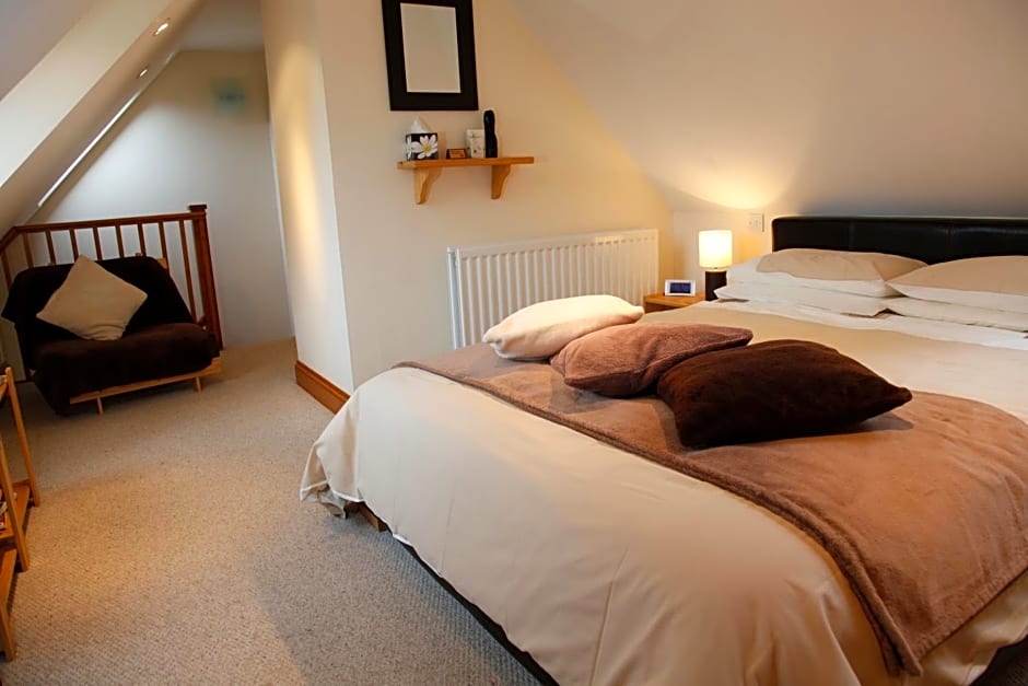 Two Hoots Bed and Breakfast