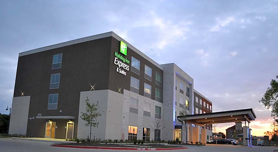Holiday Inn Express & Suites McKinney - Frisco East By IHG