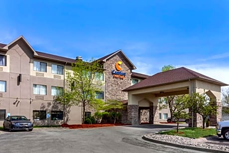 Comfort Suites Omaha East-Council Bluffs