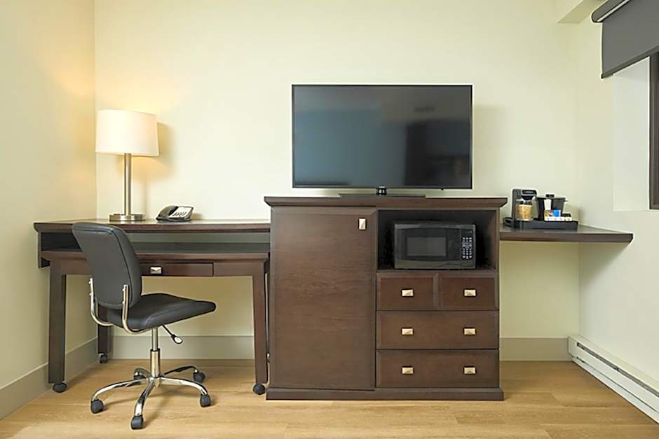 Canad Inns Destination Centre - Fort Garry