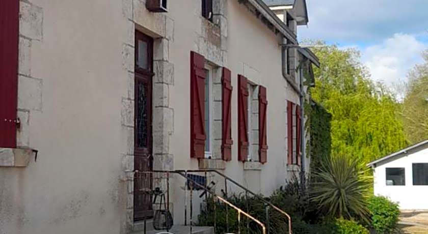 La Ferme de l'isle et sa Roulotte