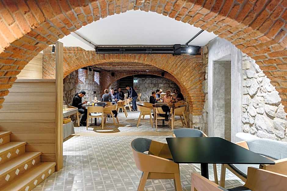 Isabella Boutique Hotel