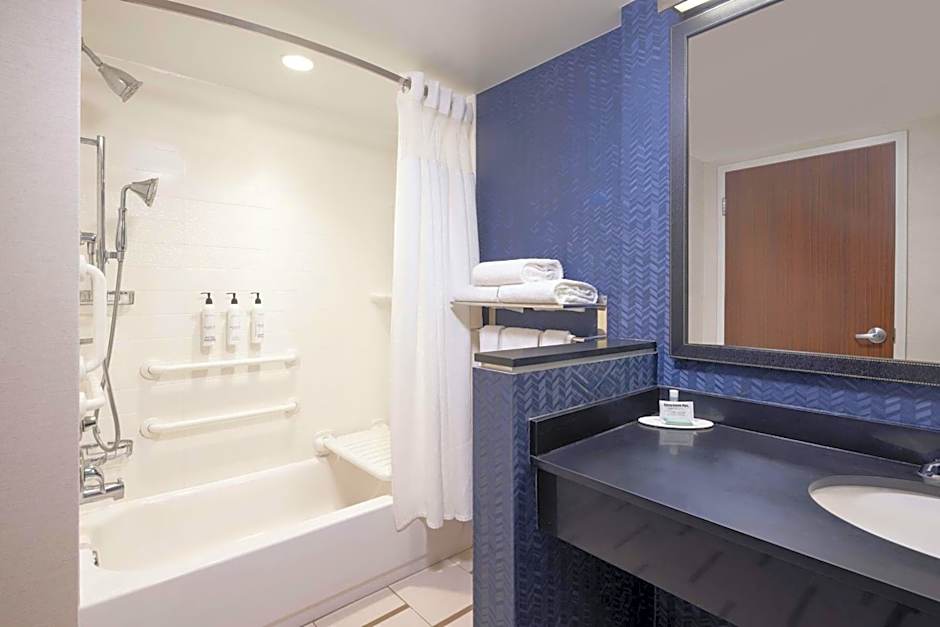 Fairfield Inn & Suites by Marriott Cape Cod Hyannis