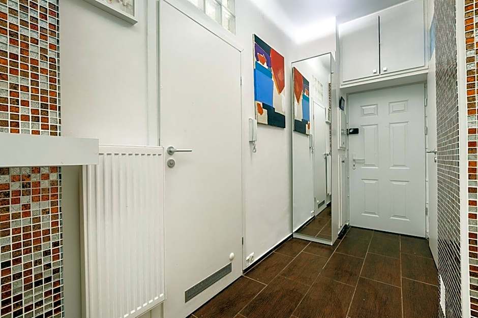 Downtown Buda Homes Relax