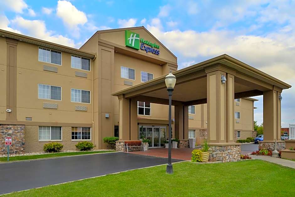 Photo 1 of 50 of Holiday Inn Express Hotel & Suites-Saint Joseph By IHG