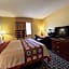 Super 8 by Wyndham Staunton