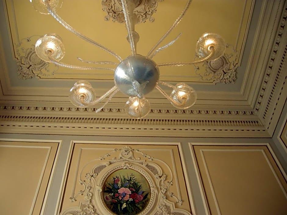 Villa Tina Hotel