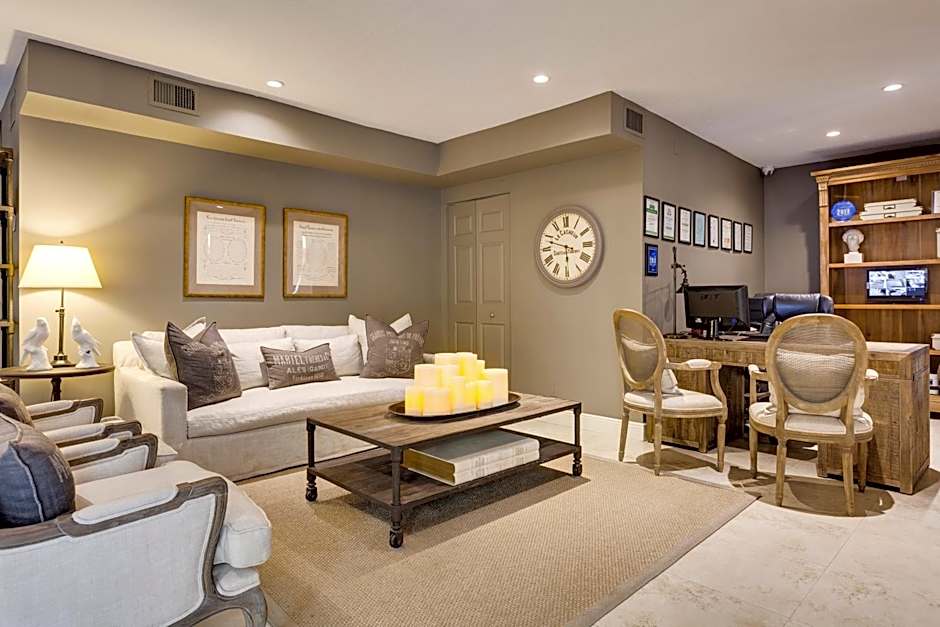 Sun Harbour Boutique Hotel