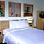 Airport Waterfront Inn