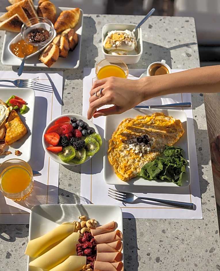 The "L" Suites & Apartments