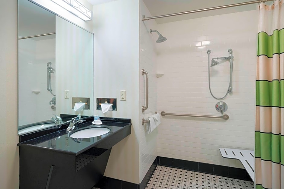 Fairfield Inn & Suites Huntingdon Raystown Lake