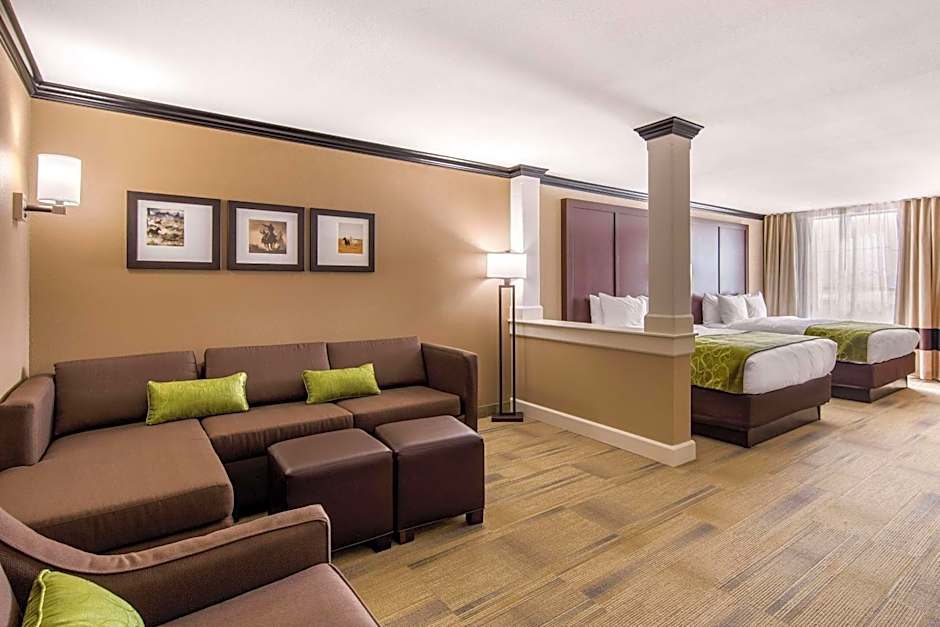 Comfort Suites